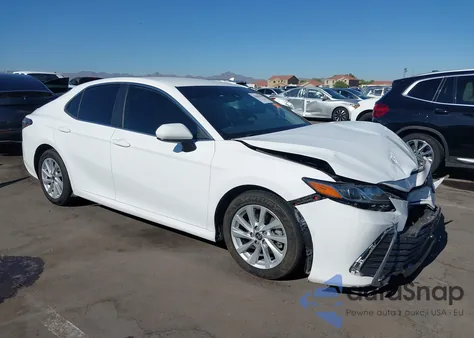 2021 Toyota Camry Le из США, поврежденный, VIN 4T1C11AK3MU580192